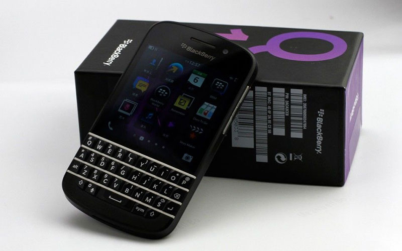 blackberry/黑莓 q10全键盘全新三网电信学生戒网瘾音乐可爱手机 白