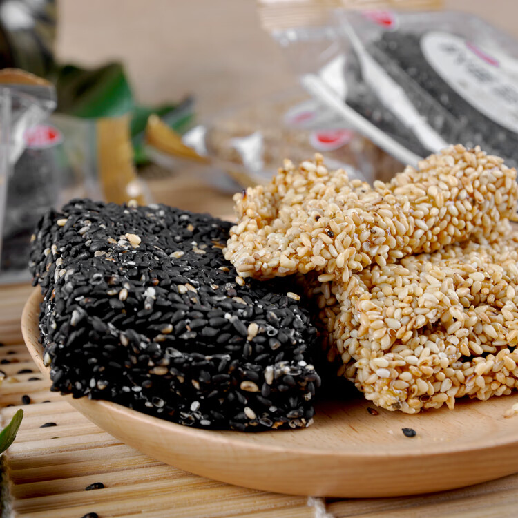 芝麻软糖黑白芝麻卷糖点心朝阳特产东北酥糖牛皮糖不沾牙糖 黑芝麻