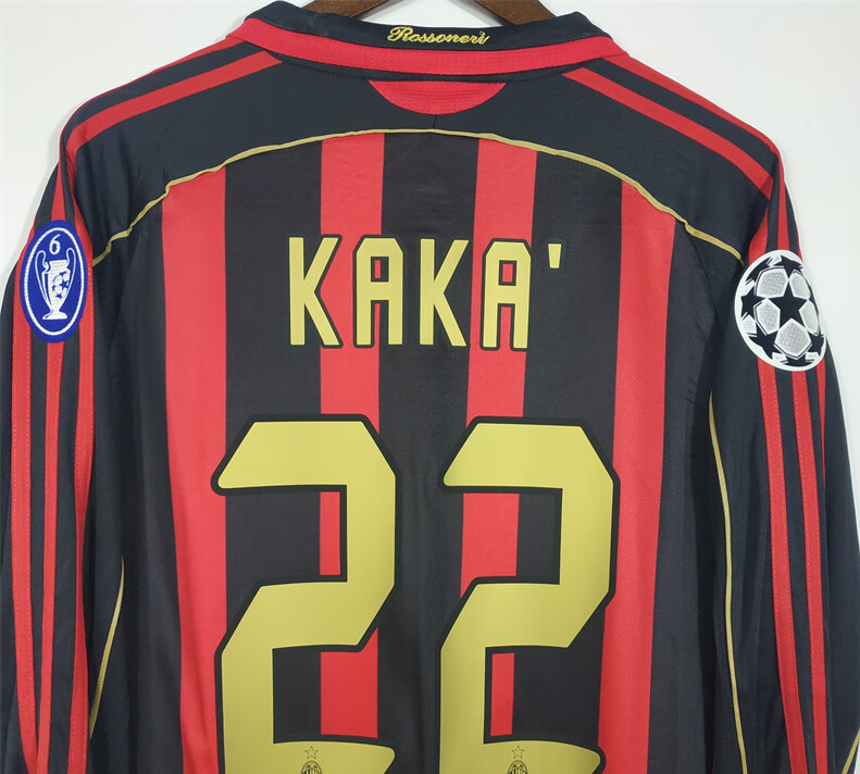 06-07ac米兰主场长袖22号卡卡9号因扎吉马尔蒂尼内斯塔皮尔洛球衣 3号