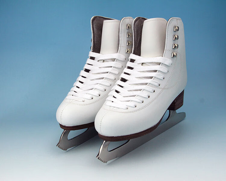 花样滑冰冰鞋像拖鞋图片