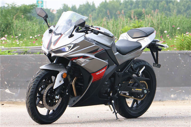安全自驾 摩托车 悦物耐典 定制川崎款式跑车v6摩托车地平线小忍者