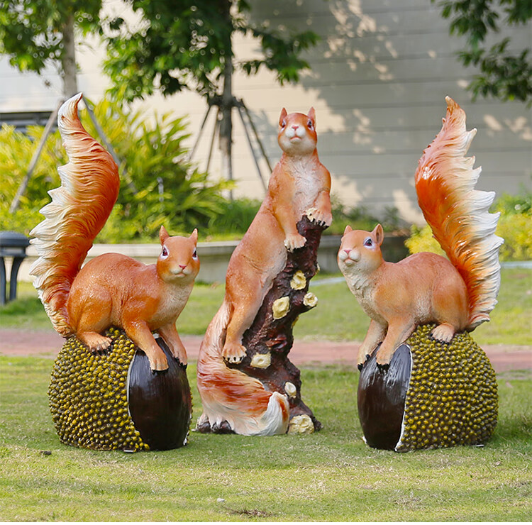 仿真大型松鼠雕塑假的塑料园区景观动物摆件摆设小品模型草坪室外松鼠