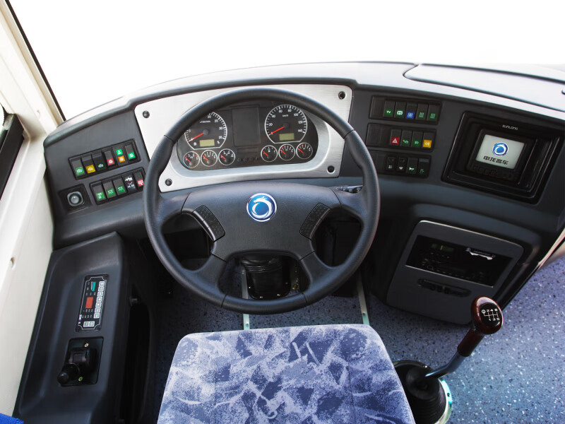 适用于 客车货车方向盘喇叭按钮开关申龙金旅金龙东风莲花青年宇通等