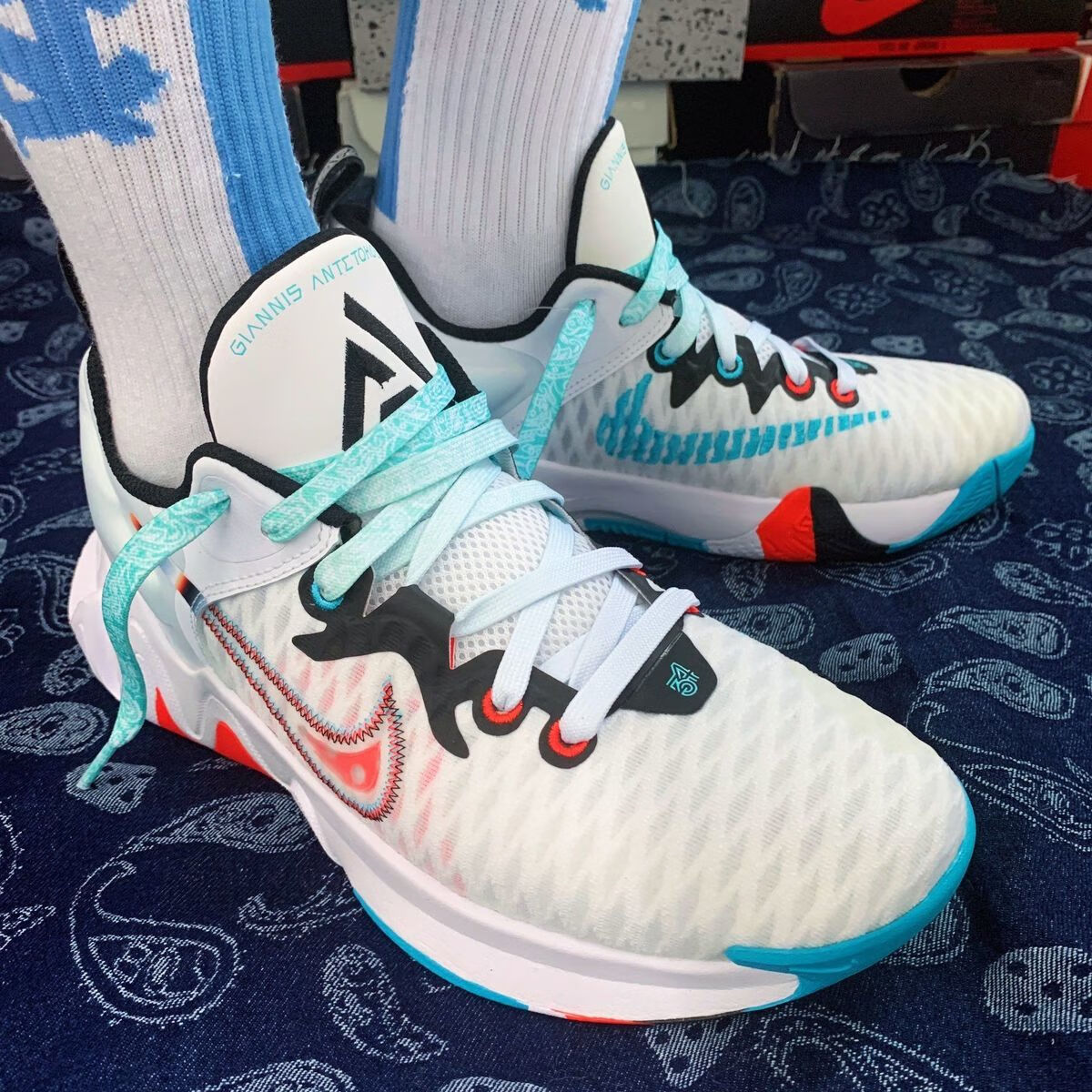 2022秋季新字母哥支线团队ep缓震气垫实战训练篮球鞋dh4528100灰石板