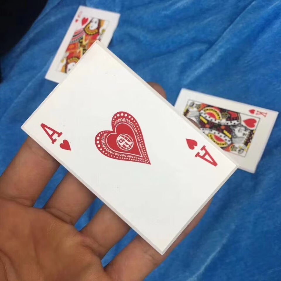 扑克牌飞镖全钢飞牌扑克牌暗器飞镖飞镖防身武术锻炼用品扑克红桃