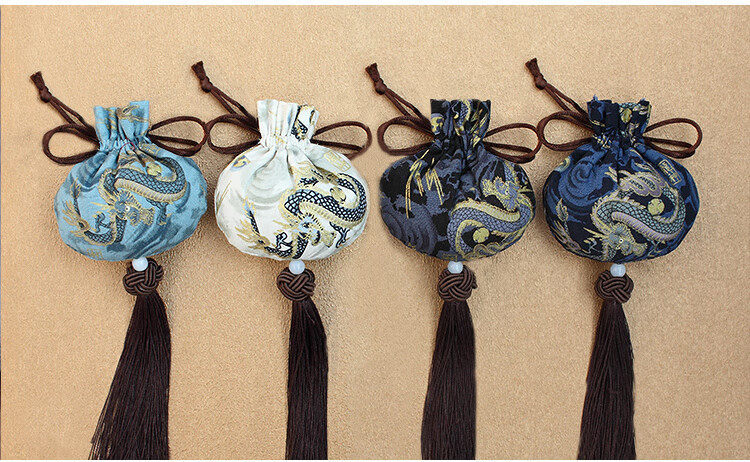 男士随身香囊龙纹男士香包香囊空袋古风流苏烫金印花汉服情侣随身挂件