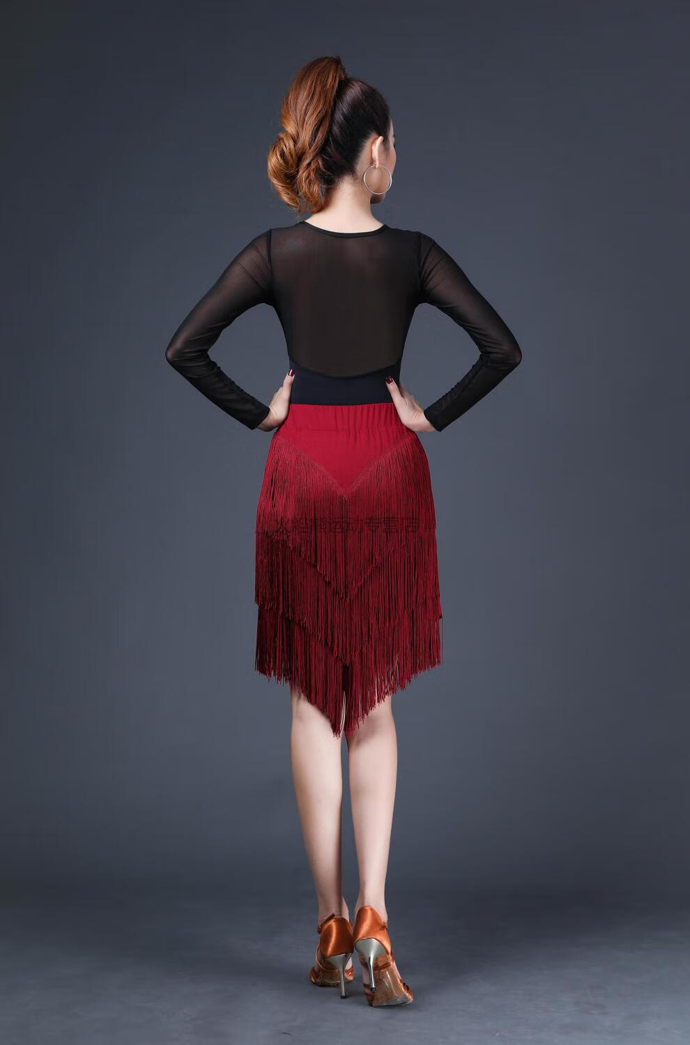 三步踩舞蹈服装拉丁舞裙新款练功女成年人半身裙流苏裙下装比赛演出