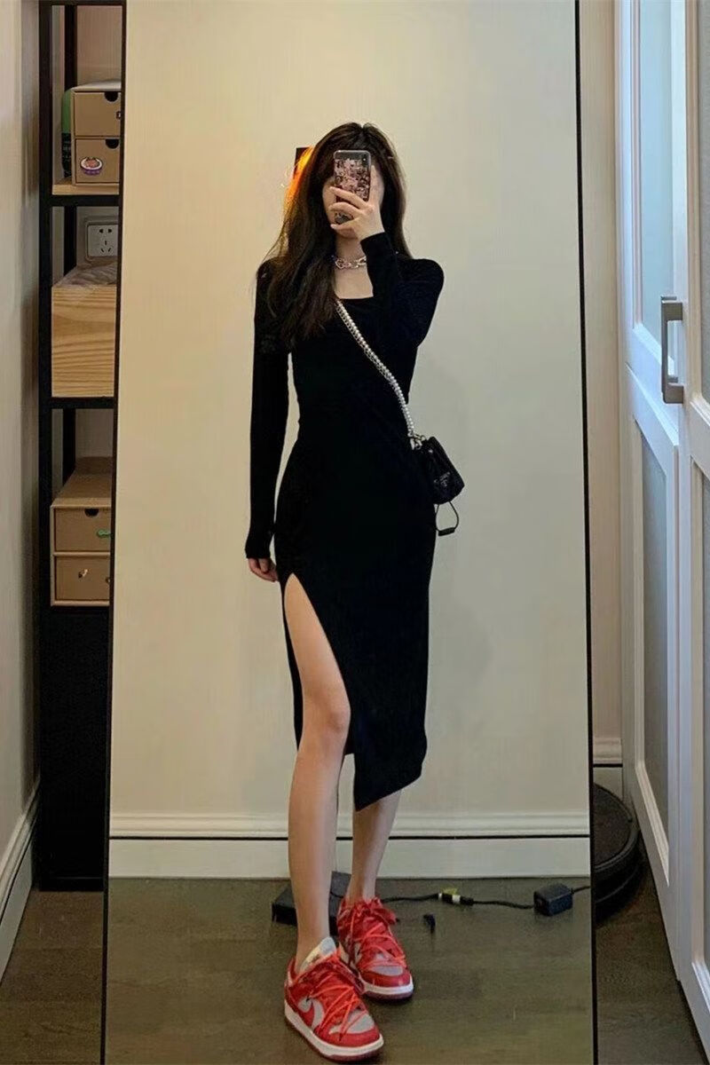 秋季高腰开叉气质方领性感紧身小黑裙小个子百搭长袖连衣裙女原创黑色
