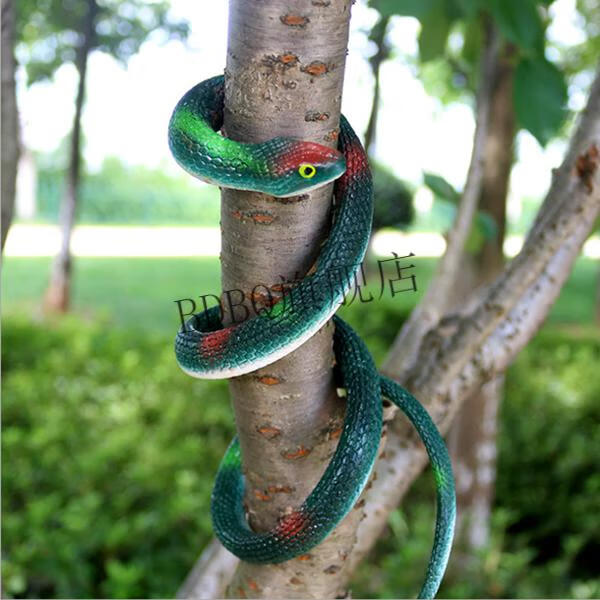 儿童仿真橡胶蛇70cm玩具草蛇整蛊吓人玩具创意软胶假蛇 地摊玩具 3条