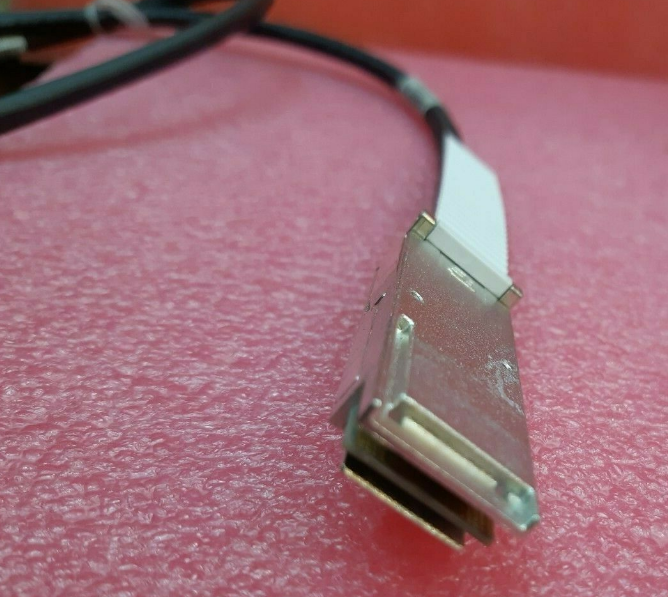 qsfp-40g-cu1m/cu3m/5m 用在华为带40ge光换机堆叠线高速电缆 5米