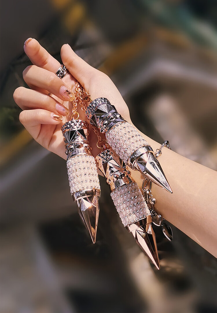 萝卜丁女王权杖口红哑光少女滋润补水小众植柏诗一支三色