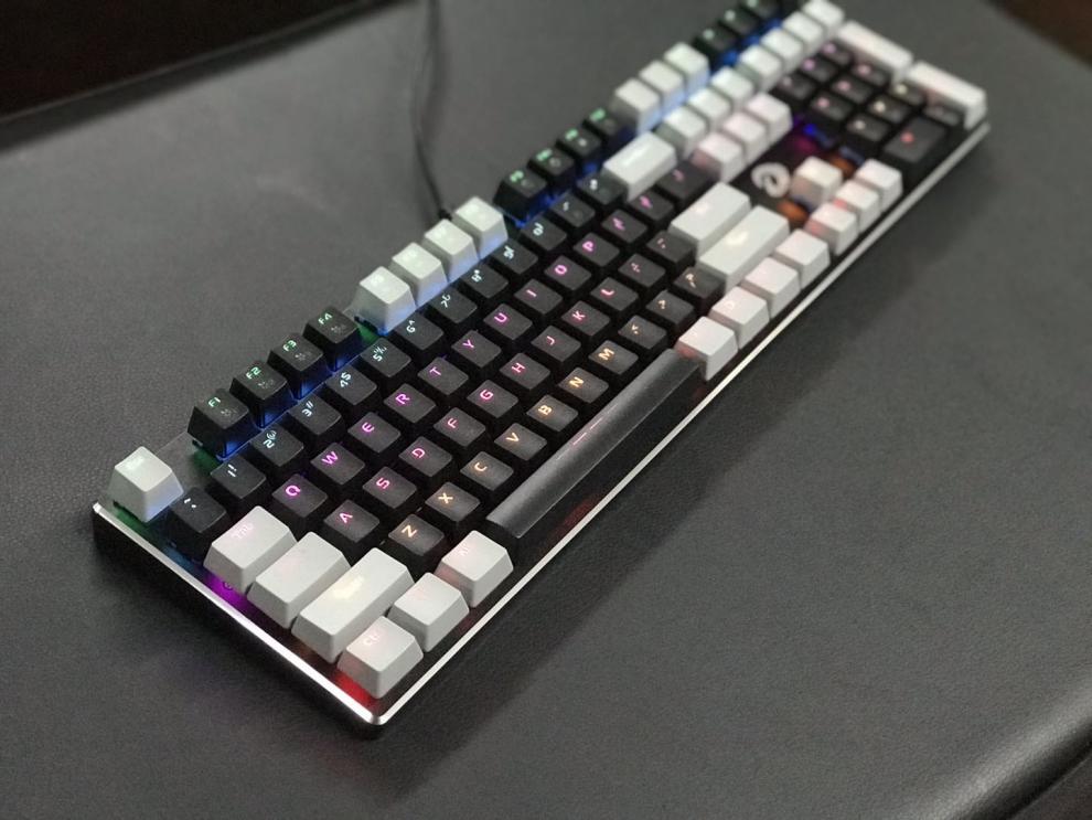 达尔优天空之境达尔优ck533机械键盘108键全粉色热插拔游戏电竞光轴