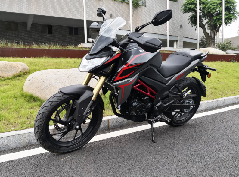 暴风眼250摩托车整车可以上牌国4电喷油冷cbs机车跑车街车红色