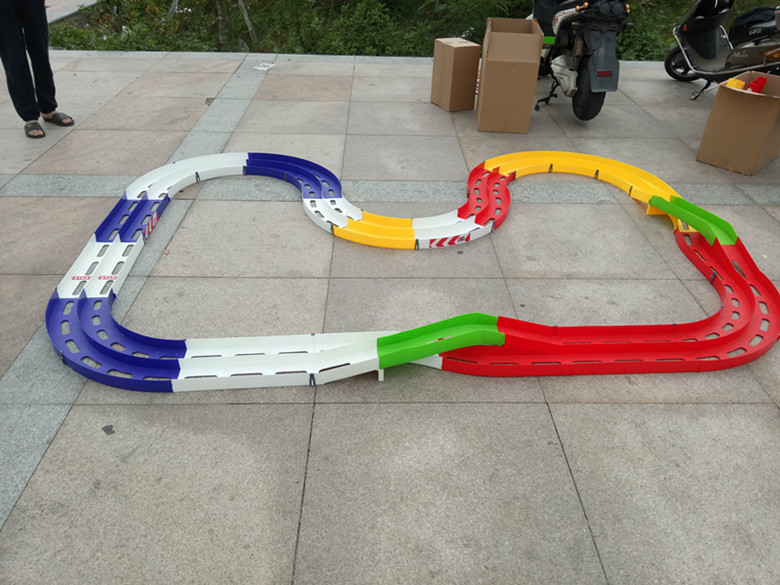 四驱车四驱兄弟跑道家庭用普通四驱车可跑单双轨立交轨道赛道彩色双轨