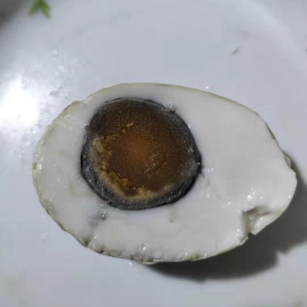臭鸭蛋价黑蛋腌制黑中带黄臭咸鸭蛋黑黄咸蛋20枚微破损臭蛋