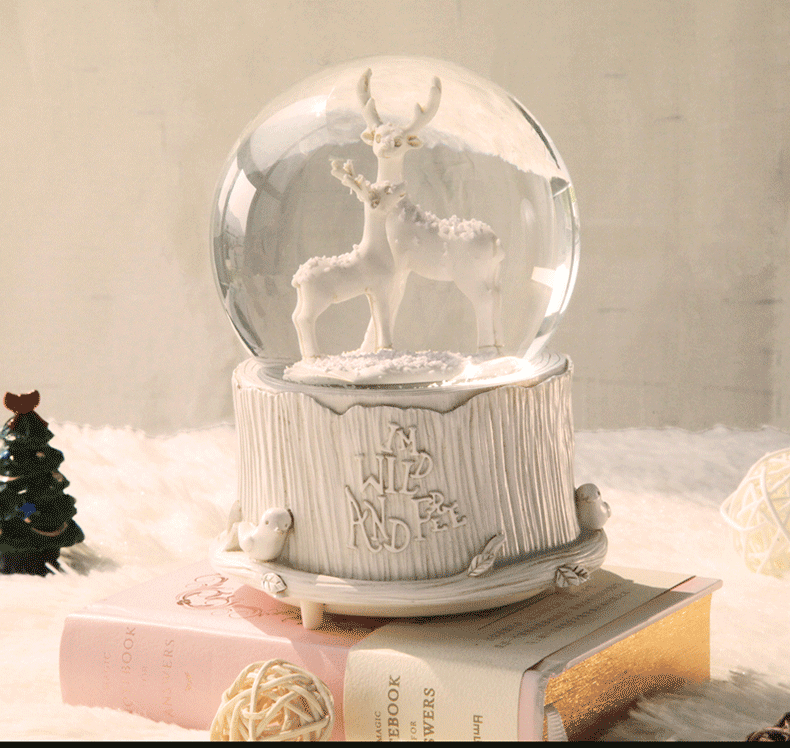 圣诞节礼物 麋鹿水晶球摆件音乐盒雪花发光可爱八音盒情侣女生男生日