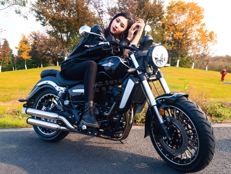 ur复古太子美式巡航摩托车400cc双缸水冷电喷嘉吉摩托车飞翎太子机车