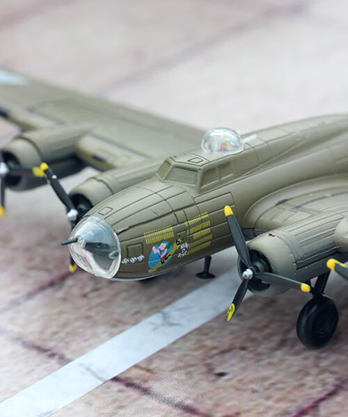 二战b17轰炸机1:144仿真合金成品模型摆件空中堡垒沙盘静态b17战斗机