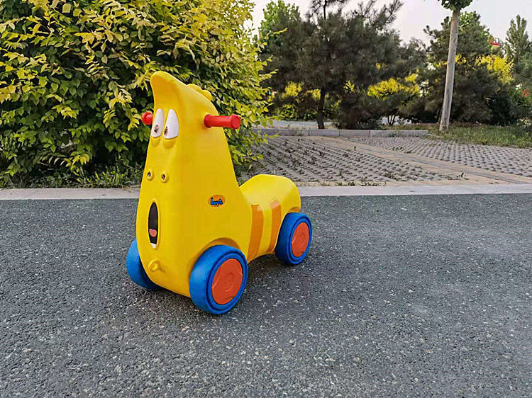爆笑虫子蹦蹦车 幼儿园滑滑车小象玩具车儿童滑行车溜溜车游乐场玩具