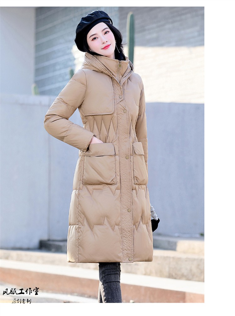 qukxf素订女王轻奢女装冬季羽绒服外套3042021年新款时尚修身轻薄高端