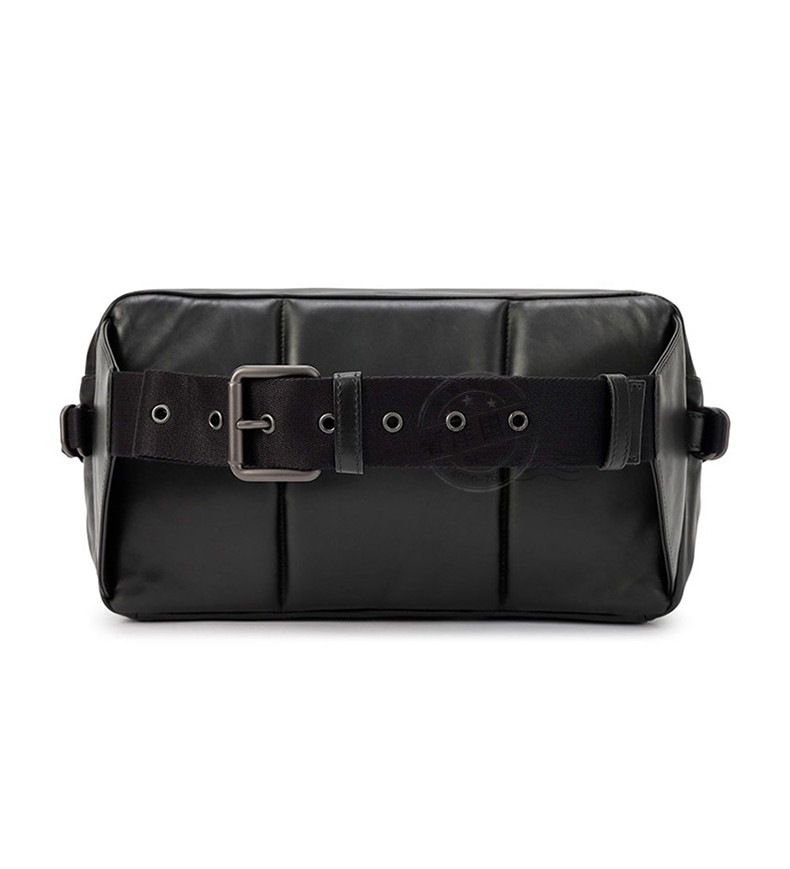 bottega veneta宝缇嘉bv男包皮革编辑斜挎胸包腰包 暗红色361013 vq