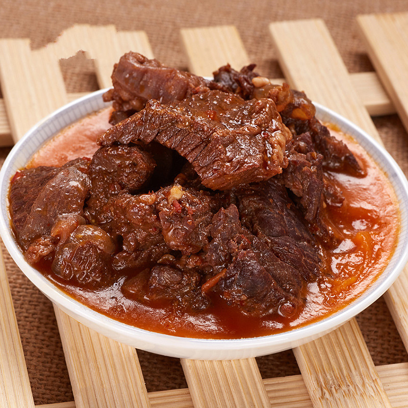 东南醇公安牛肉火锅方便速食火锅食材配菜香辣新鲜牛肉罐头950g