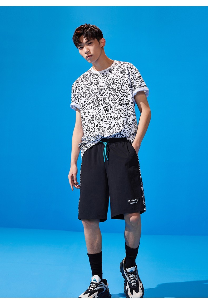 安踏短袖t恤男kh联名系列夏季新品t恤男士半截袖白休闲宽松运动休闲