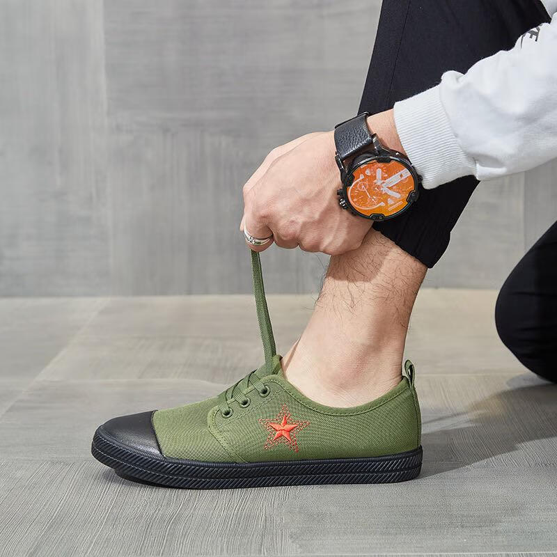 作训胶鞋新款帆布鞋低帮透气情侣解放鞋女潮学生男运动板鞋大学生训鞋