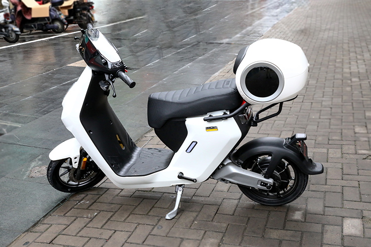 小牛电动车uqi后尾箱速牛mqi2大容量外星人储物箱g系列工具收纳箱