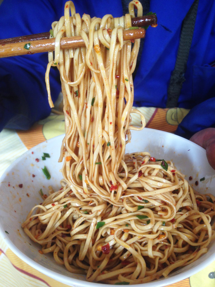 湖南湘西怀化特产安江碱面干碱面挂面凉面炸酱面干挑面热干面2斤