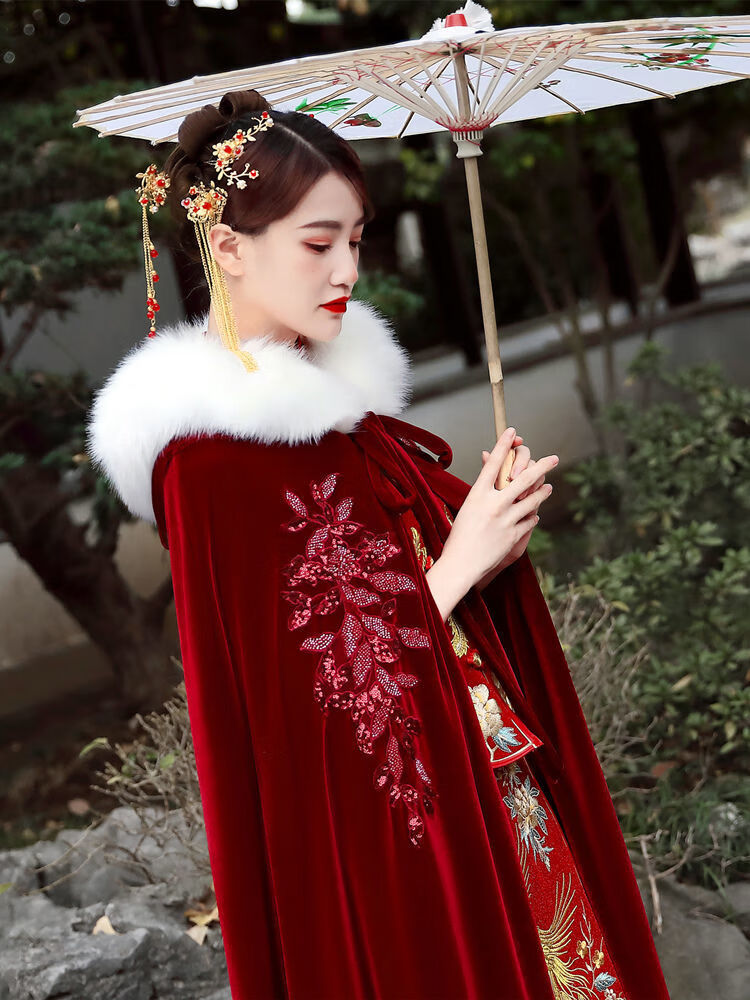 斗篷披肩女秋冬款秀禾服披风厚古装女披风冬款国风斗篷红色中式婚礼
