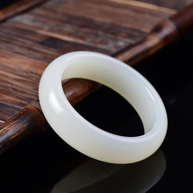 60卡古兰和田玉手镯新疆和田白玉女羊脂玉镯子少女人造玉石妈妈女