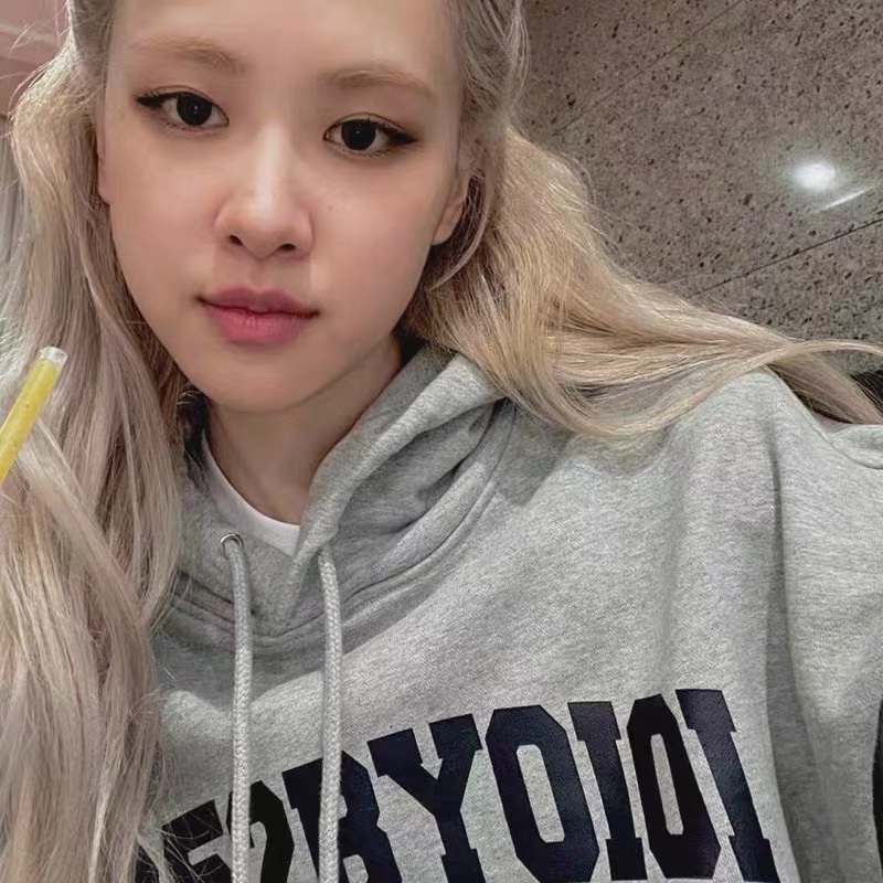 朴彩英rose同款字母印花灰色卫衣女新款加绒连帽衫宽松上衣外套潮