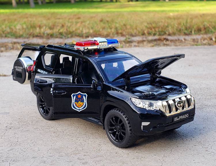 奥迪警车 1:32奥迪a8警车合金汽车模型仿真金属玩具车声光回力警察