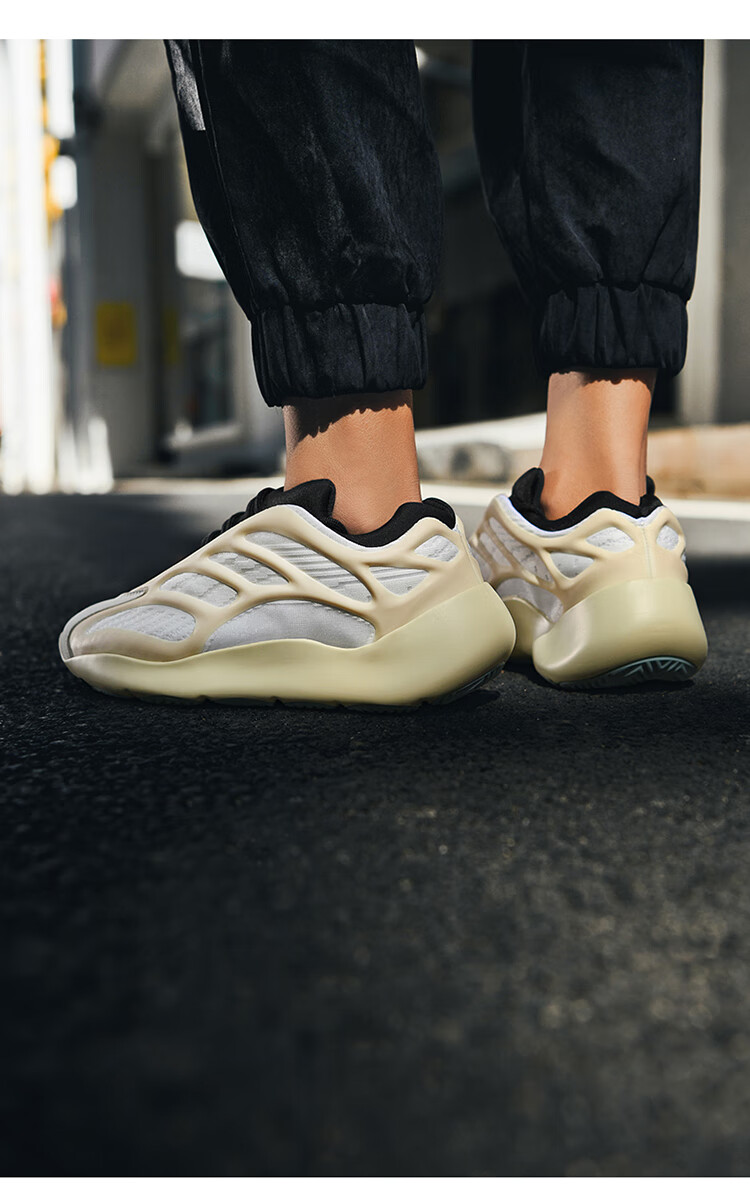 【商场同款】正品椰子鞋700v3异形v2椰子骨架夜光老爹鞋休闲运动潮鞋