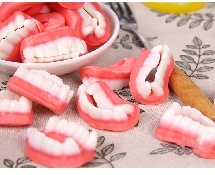 买21恶搞假牙齿橡皮糖果味软糖qq糖250克休闲糖果零食买二一发三小袋3