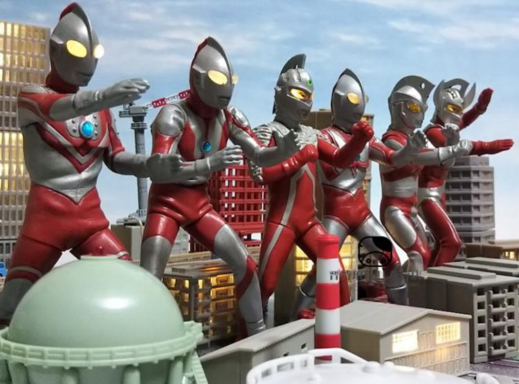 全新万代扭蛋发光泰罗雷欧赛文迪迦赛罗奥特曼人偶玩具 希卡利奥特曼