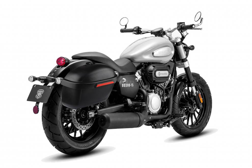 适用摩托车奔达金吉拉300灰石300rock边箱侧箱尾箱带锁带支架折叠靠背