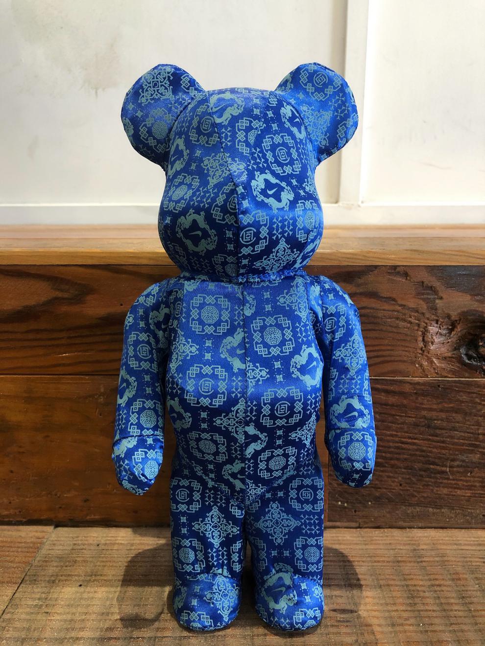 京选盲盒奖品小学生陈冠希同款蓝丝绸暴力熊摆件积木熊潮玩公仔盲盒橦