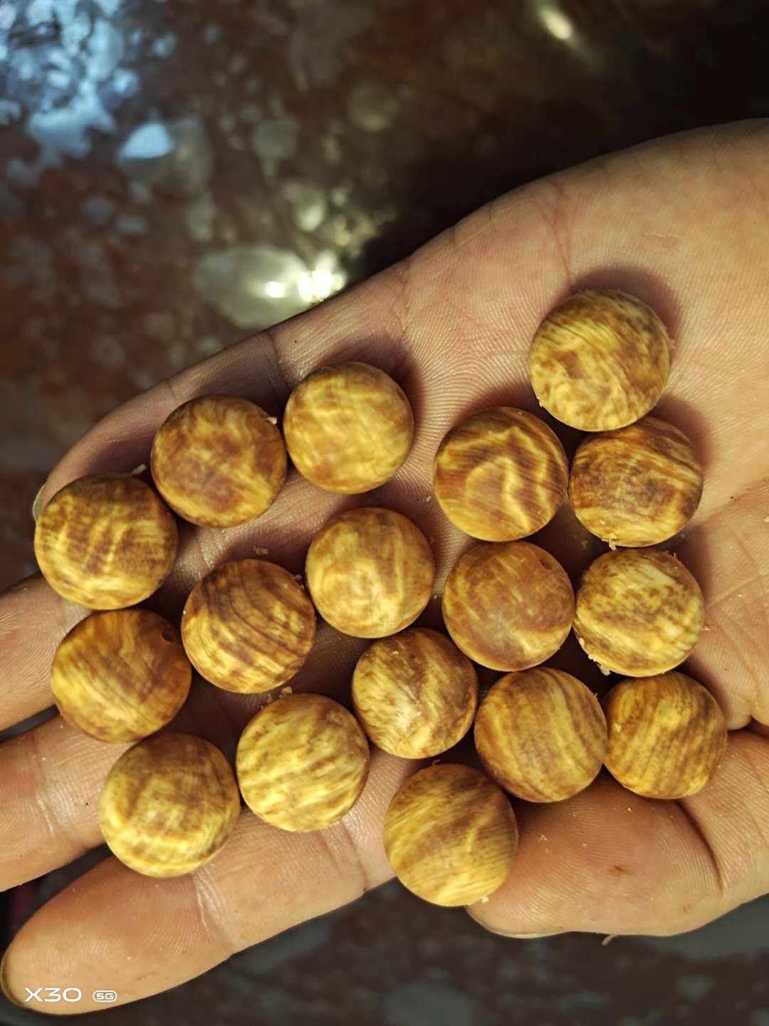 长白山北沉香琥珀木手串满高油全透红松明子手链男女款松丁闪电纹sn