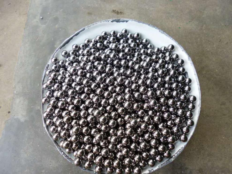 钢珠8毫米钢珠钢球7mm8mm钢珠9mm10mm弹弓珠刚珠子3斤不送戒指10毫米