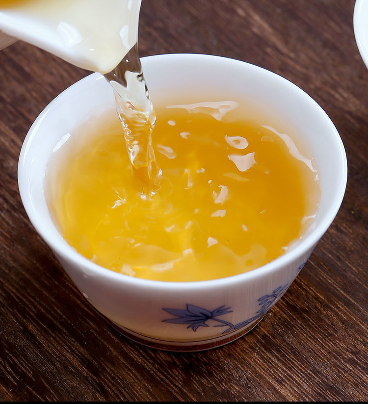 11福鼎白茶2014年荒野白牡丹白茶山陈年老白茶饼茶叶买1送1发两饼无