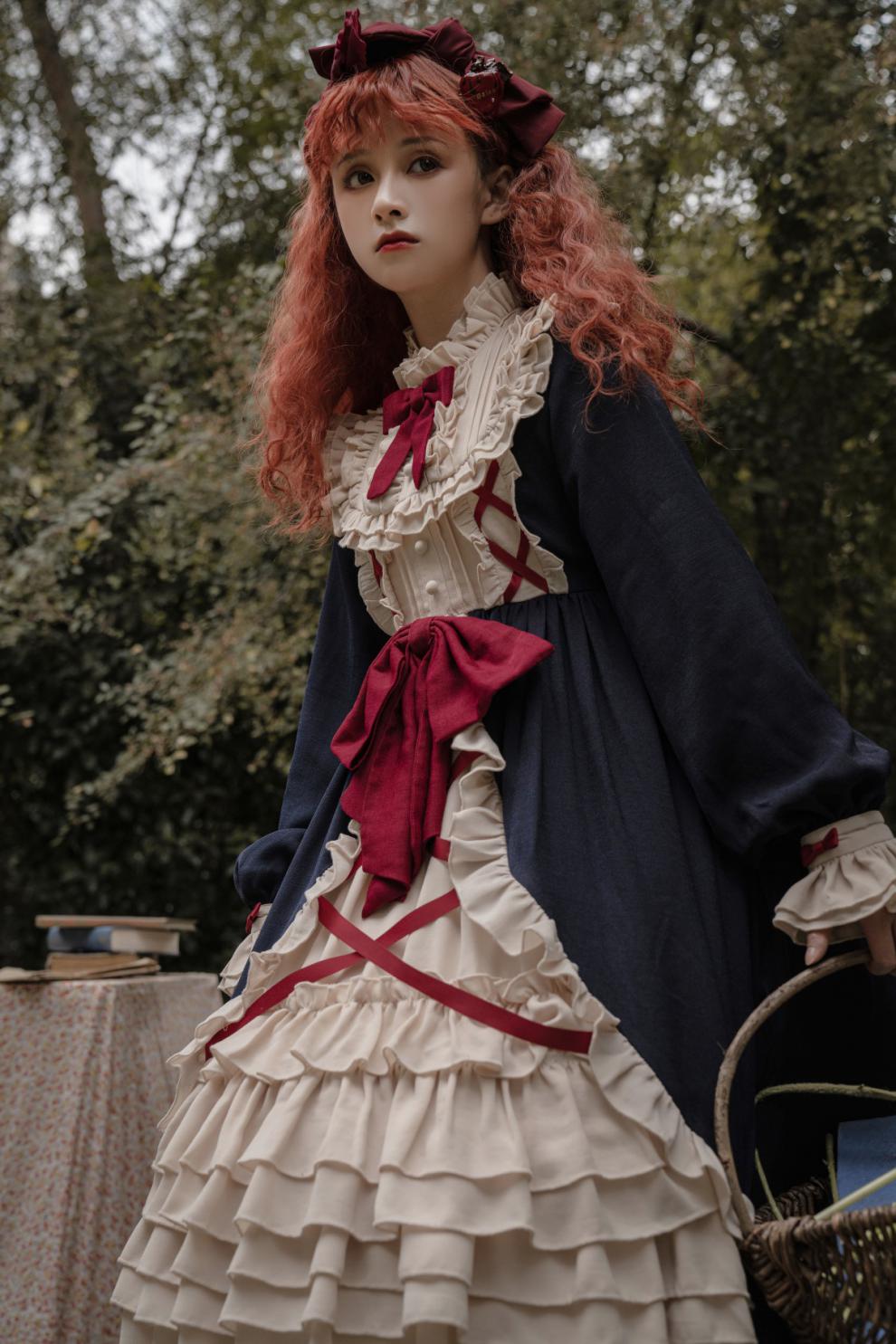 原创天鹅之幕lolita优雅cla系长袖op连衣裙纯色复古洛丽塔秋冬绀色