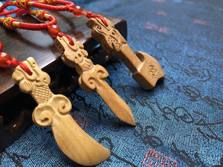 桃木剑吊坠小刀小斧小挂饰挂件纯手工小孩桃木饰品护身成人随身男女款