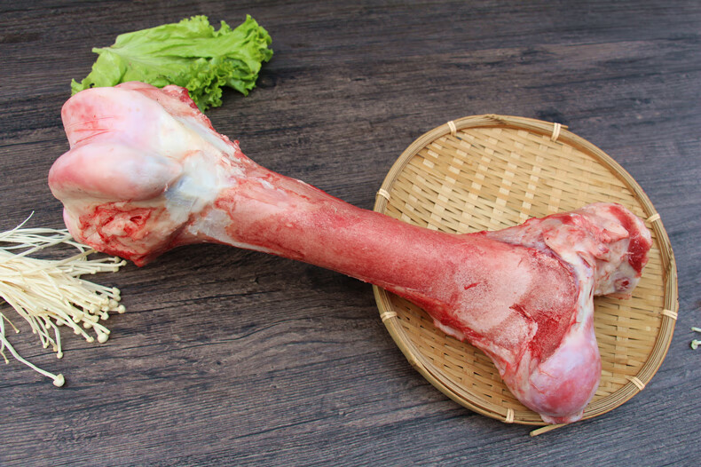 中间段牛筒骨 新鲜牛骨头 网红牛棒骨牛大腿骨带牛骨髓现杀黄牛 6斤