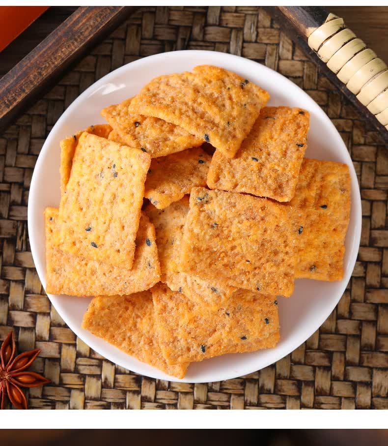 狗牙儿锅巴大米锅巴大锅说小龙虾咸蛋黄五香味休闲食品办公室零食 狗