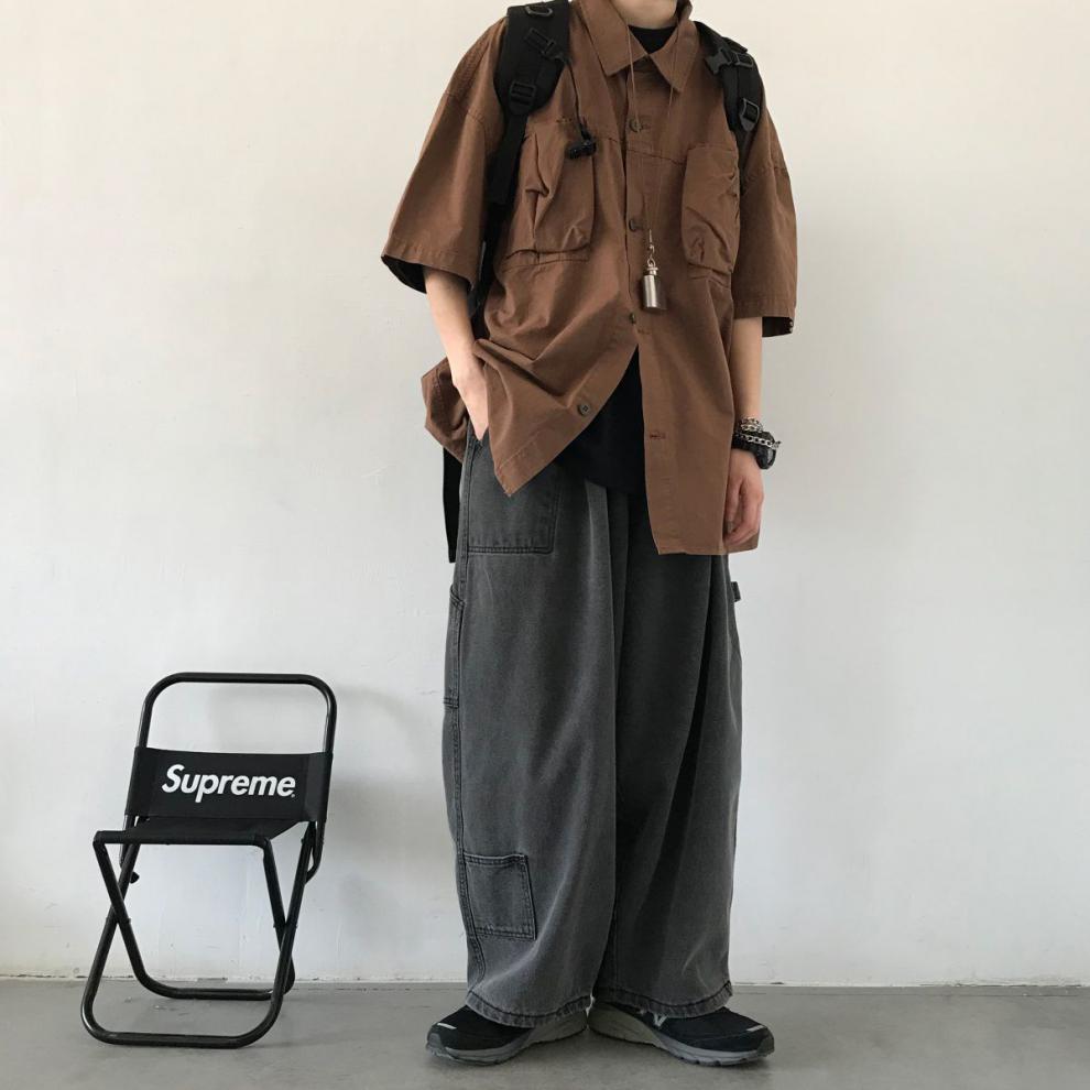 领型:双层领图案:纯色风格:日系流行元素:多口袋适用人群:青年厚度:厚