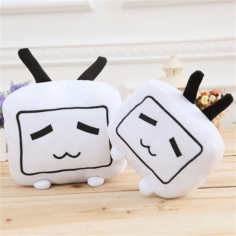 bilibili哔哩哔哩周边小电视抱枕b站毛绒玩具靠垫生日礼物批发2327手