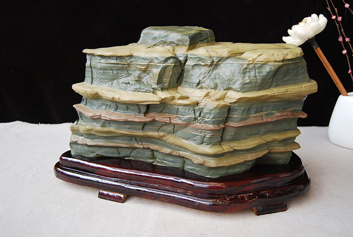 爱韵馨华礼品松花奇石天然原石摆件家居室内办公书房案头千层石装饰