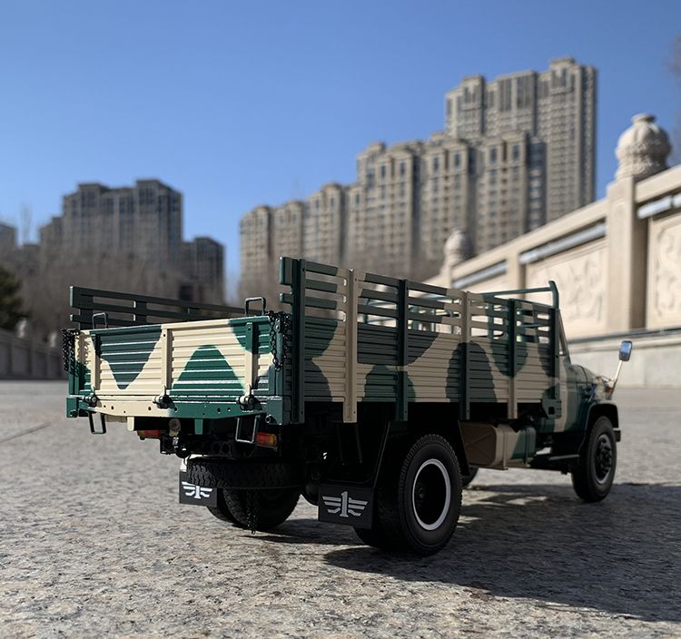 原厂老解放卡车模型ca141军车高栏1:24合金仿真汽车模型运输卡车141